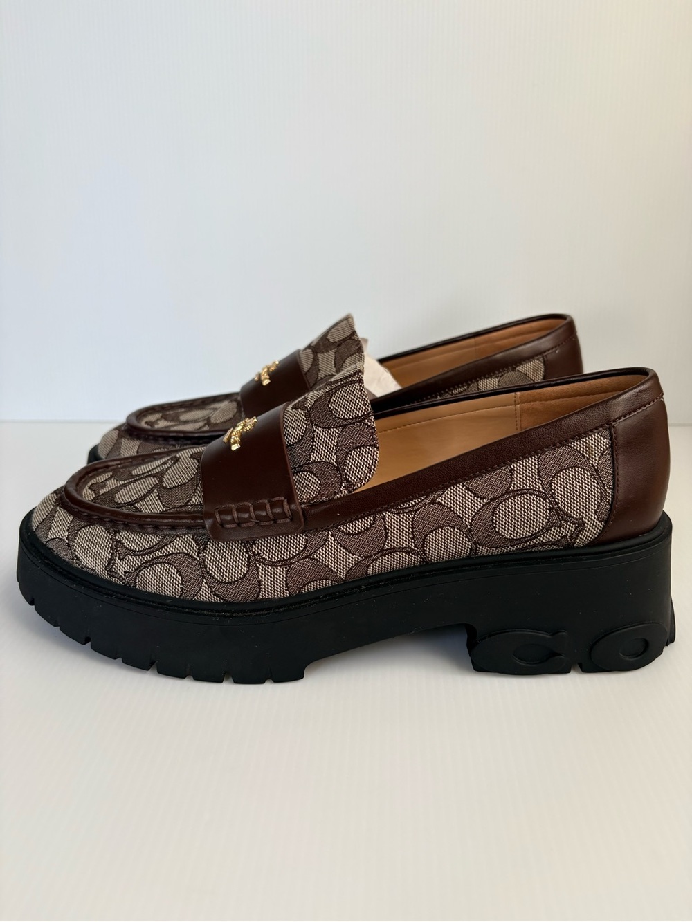 Coach Ruthie Loafer In Signature Jacquard Size 9 B -EUC - Picture 14 of 17